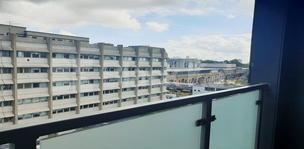 			LET , 2 Bedroom, 2 bath, 1 reception Apartment			 The Heights, Melior Street, London Bridge